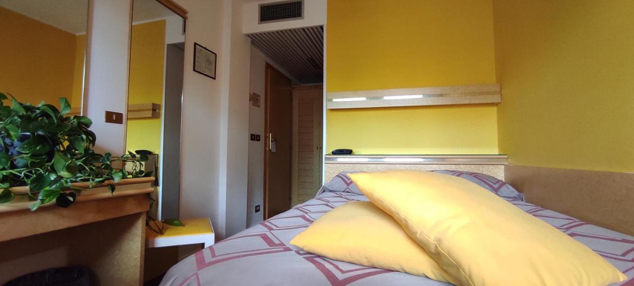 Hotel Antares Grado Exterior photo